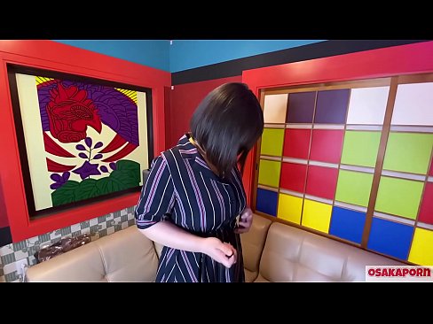 ❤️ Японска сладурана с големи цици мастурбира със секс играчки и получава оргазъм. В едно интервю тя разказва за опита си в чукането. Огромни цици и космати путка стенат силно. Osakaporn Качествен секс в bg.shadbase-xxx.ru ❌️